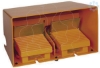 Imagem de Interruptor de pedal duplo XPE-M - IP66 - com tampa - metalico - laranja - 2 NC + 2 NO