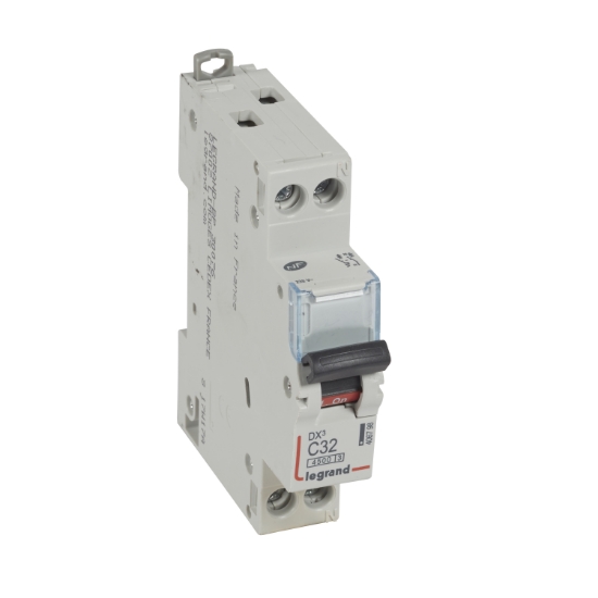 Imagem de DNX3 1P+NR C32 4500A 1M