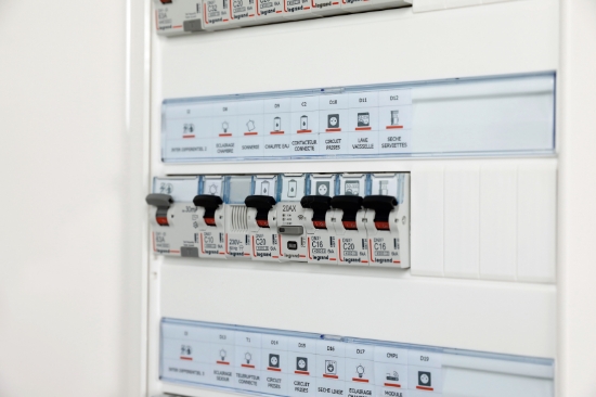 Imagem de QEWN CONTATOR CONECTADO