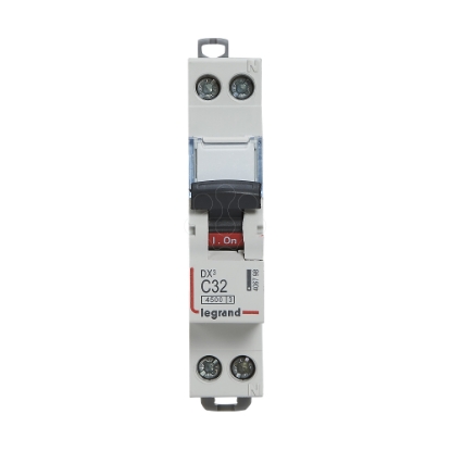 Mostrar detalhes para DNX3 1P+NR C32 4500A 1M Imagem de DNX3 1P+NR C32 4500A 1M